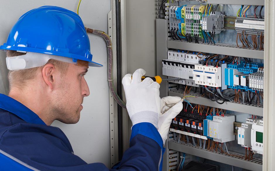 tarif d'un électricien Paris 7
